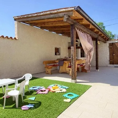 House Eleonora Comfortable Holiday * Manjadvorci