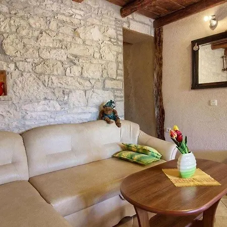 House Eleonora Comfortable Holiday *