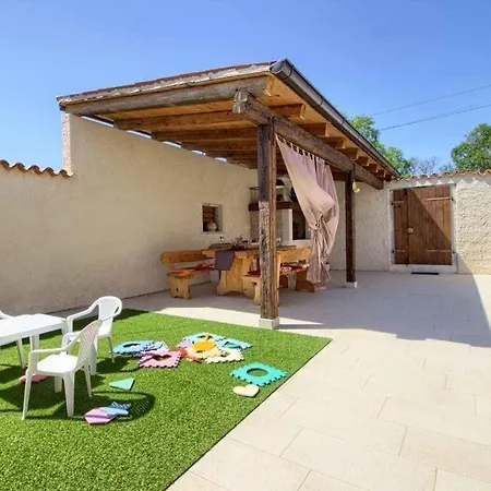 House Eleonora Comfortable Holiday * Manjadvorci