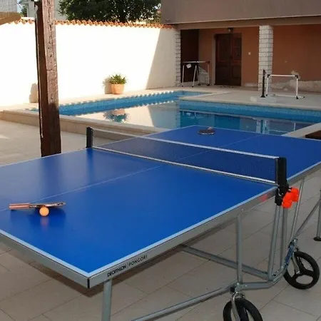 House Eleonora Comfortable Holiday Manjadvorci